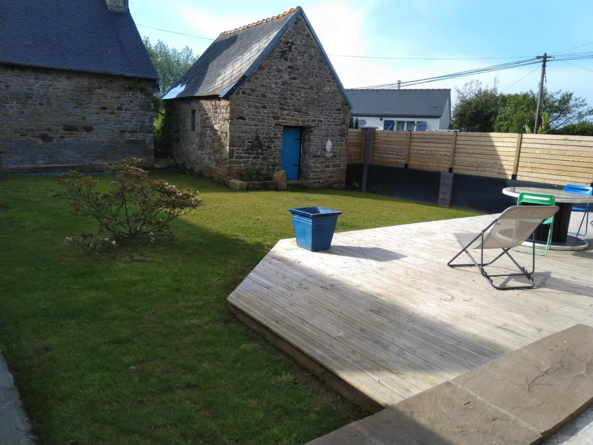 Holiday home Les Charmantes Pierres Percees *